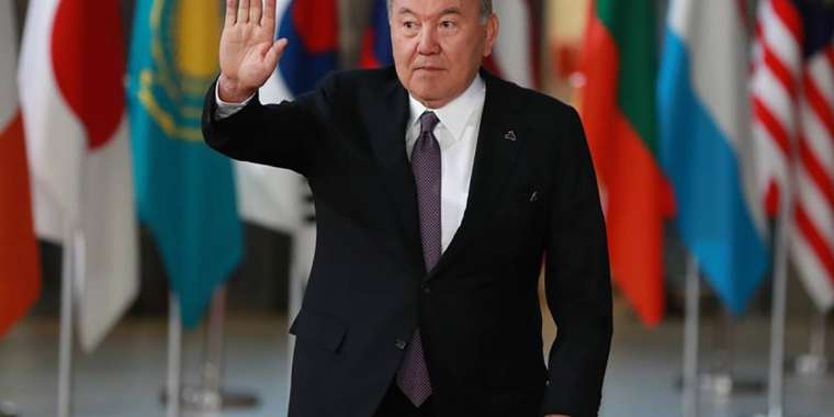 Сенат Елбасы статусын қайта қарауға референдум өткізу ұсынысын мәжіліске жіберді