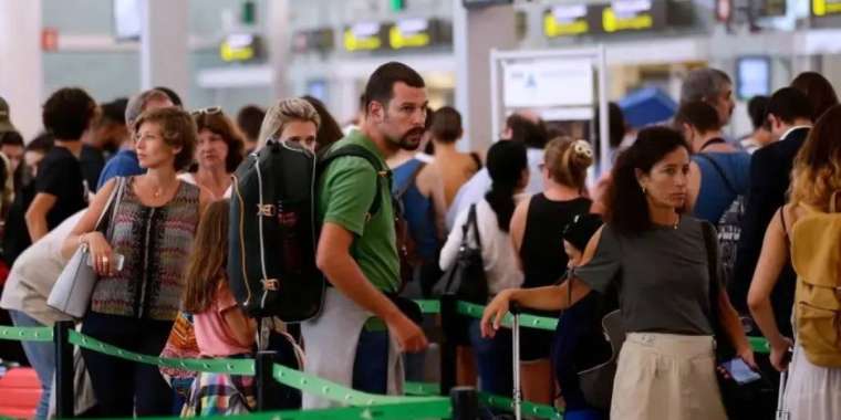 Экономические проблемы Казахстана, России и Украины подогревают спрос на жилье в Турции