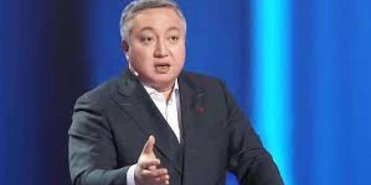 Депутат шеруге Сталин мен Берия портретін алып шыққандар туралы: Олардың өз таңдауы