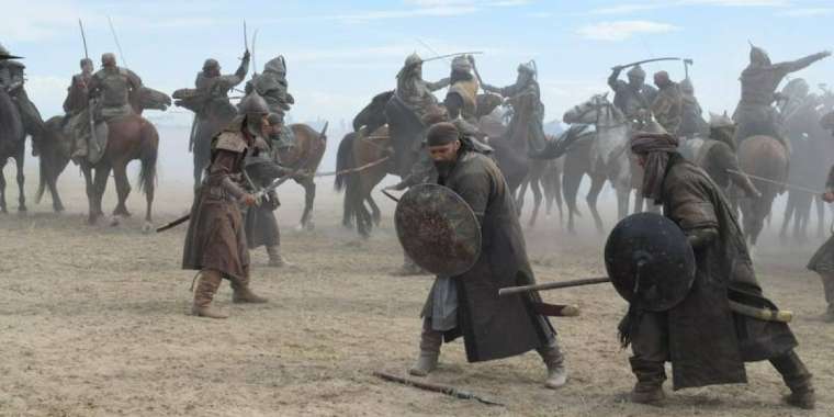 Шенеуніктердің есебіндей. Сатаевтың әйелі жазған «Ұлы дала таңы»