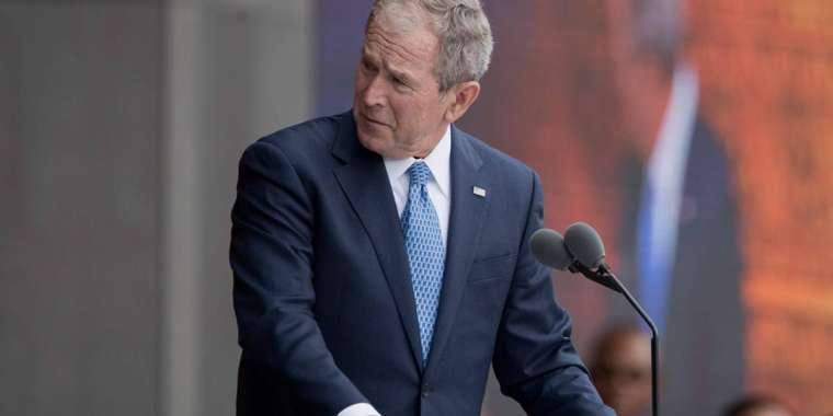 «Ой... Украина» - Кіші-Буш Иракты әлі ұмыта алмай жүр