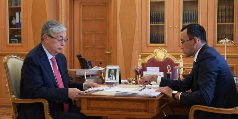 Сенаторлар референдумды, Әшімбаев қымбатшылықты айтып жүр