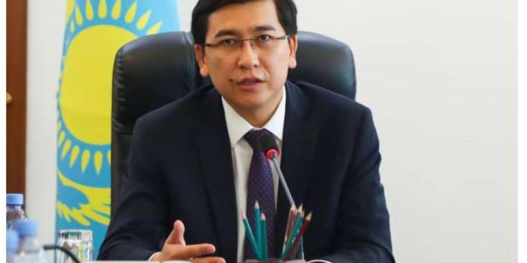 Аттестация: Аймағамбетов мұғалімдердің өтінішіне құлақ аспайды