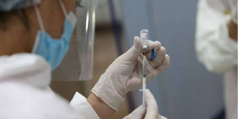 Жаңа қаулы: енді ревакцинация баршаға міндетті