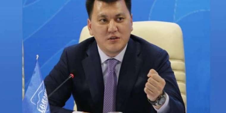 Қарин Туды қорлаған әншілерді айыптады