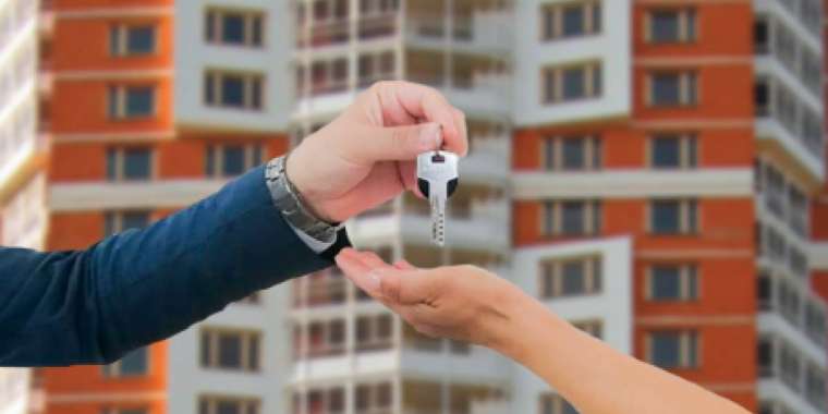 Оралдық шенеуніктер таныстарына пәтер үлестіріп берген