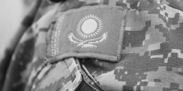 «Балаларды қырып бітетін болды». Маңғыстауда көз жұмған  сарбаздың анасы Тоқаевқа хат жазды