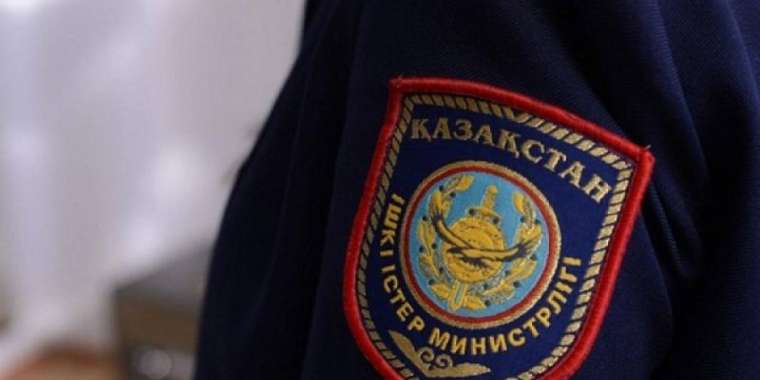 Шымкент тұрғыны полиция атын жамылып, тұрғындарды бопсалаған