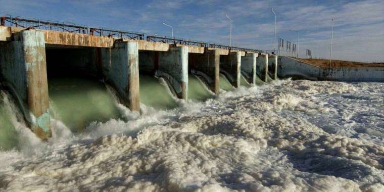 Су бойынша Қырғызстанға тәуелділік қашан азаяды? Министр Брекешов жауап берді  
