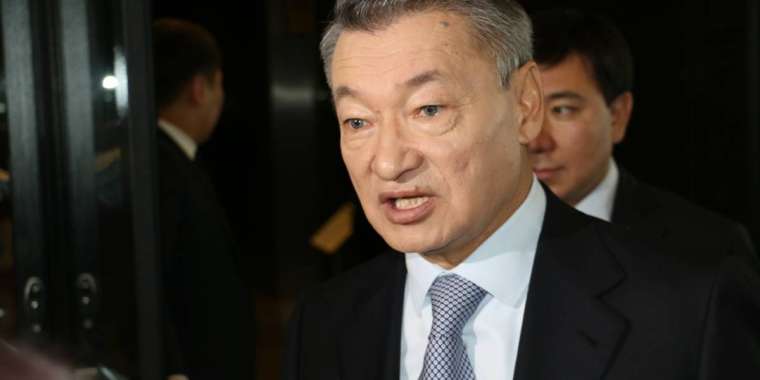 Молчание Ахметова. Часть улицы в Семее отдали частникам