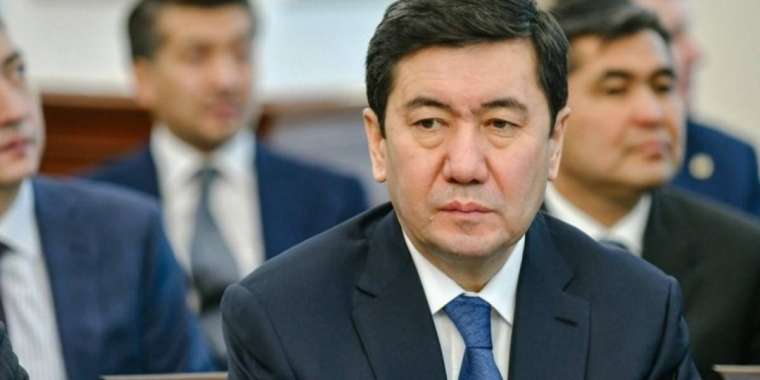 Қошанов: Қызу пікірталастар митингте емес, мәжіліс қабырғасында өтуі керек