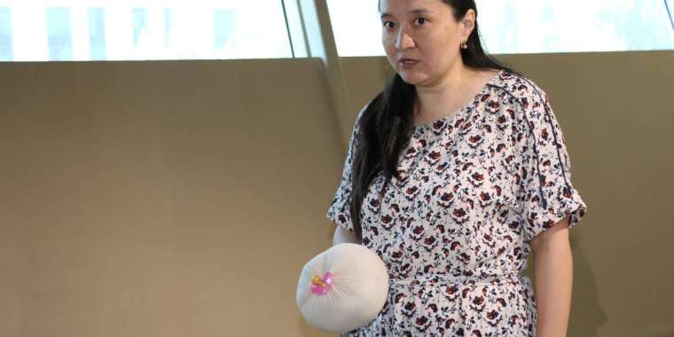 Где про гениталии, а где про равные права? В столице проходит фемвыставка