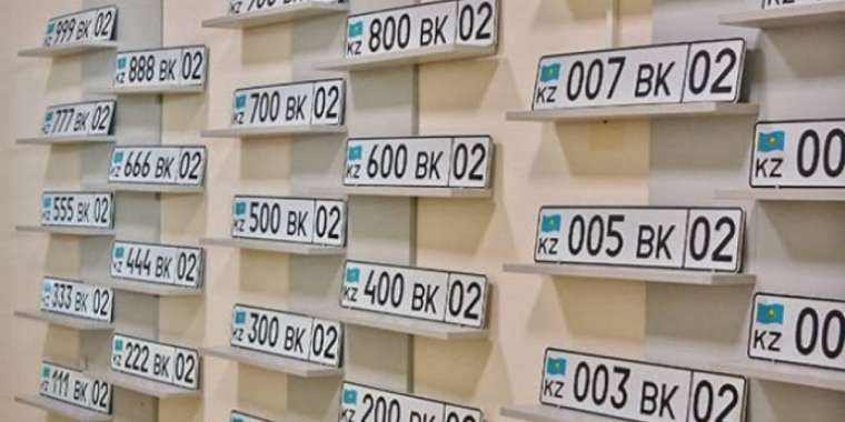 Абай – 18, Жетісу – 19, Ұлытау – 20: Жаңа облыстар көлік таңбаларын алды