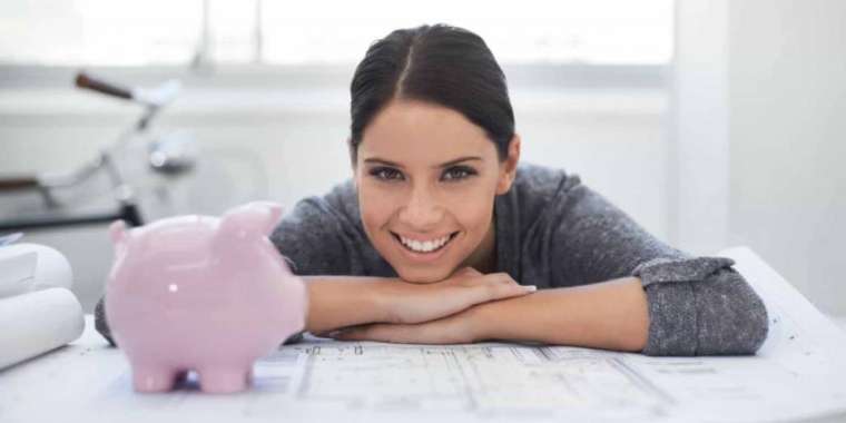 Денег мало, но инвестировать хочется. Эксперты рассказали, что делать