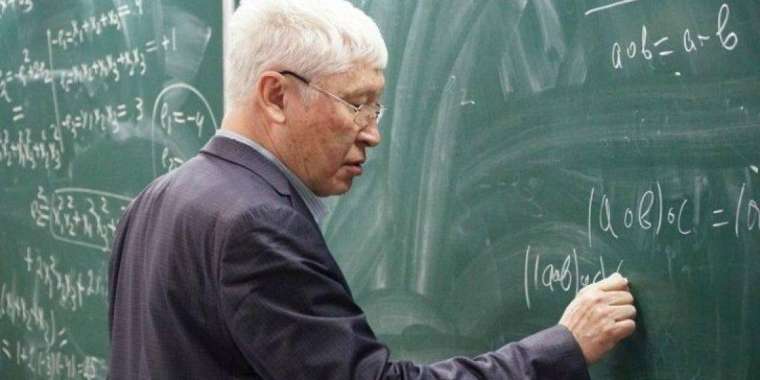 Қазақ ғылымды емес ертегі, аңыз, өтірік әңгімені жақсы көреді