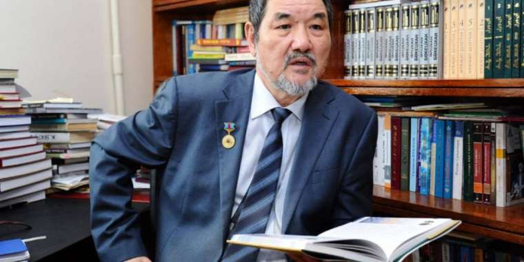 Тұрсын Жұртбай. "Жанарыма тұнған жасым ең..."