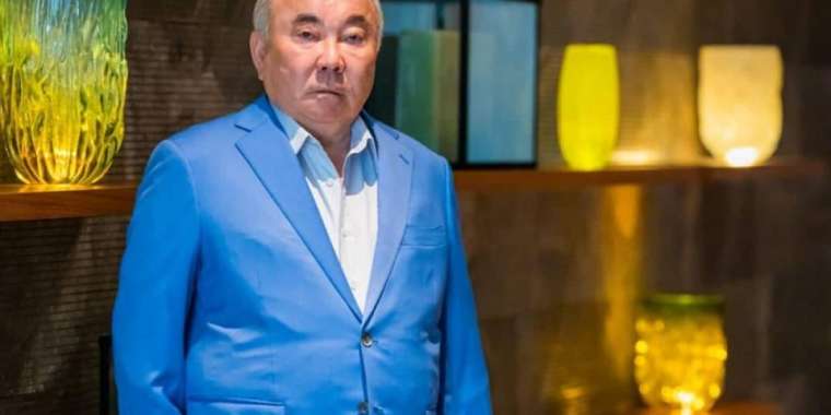 500 мың теңге. Болат Назарбаев сотта жеңіп кетті