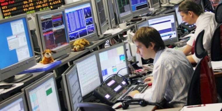 Российские брокеры хотят в Казахстан. К чему это может привести?