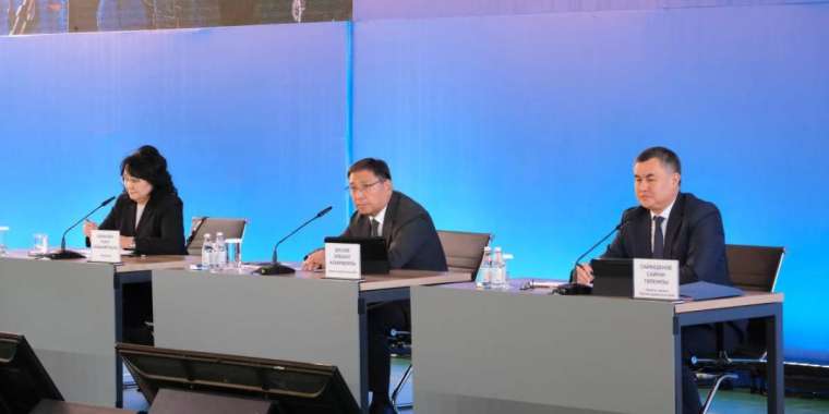 Әуезов ауданындағы кездесу: Досаев үш мәселеге ерекше тоқталды