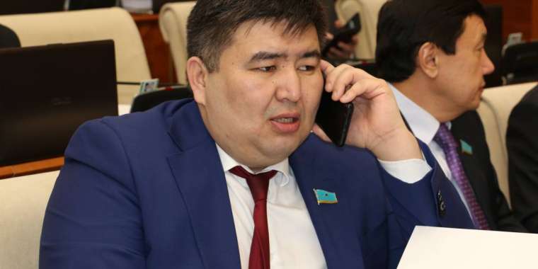 Нужна реакция РФ: МИД и парламент Казахстана об имперской риторике на ростелевидении