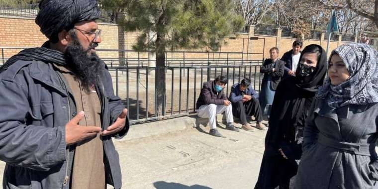 Тәліптер қыз балаларға тағы бір тыйым енгізді