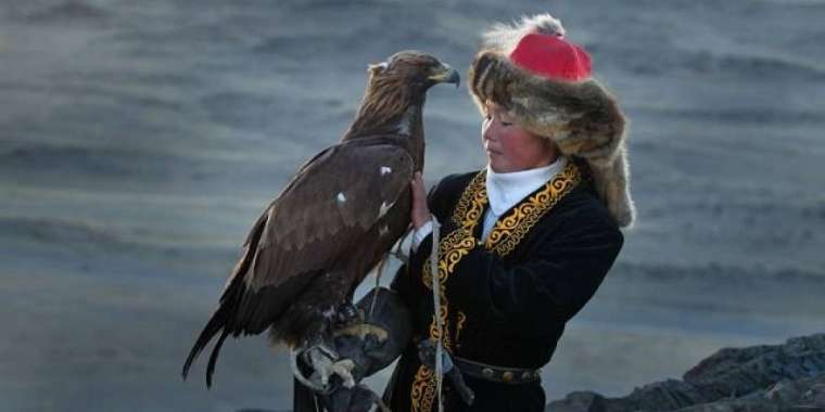 Астанада бүркітші қыз туралы кітаптың тұсаукесері болды