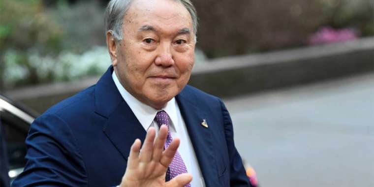 Қаралы қаңтарға 1 жыл. Назарбаевтан бас тарту процесі немен аяқталады?