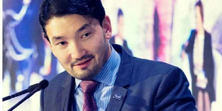 «Не думаю, что в политике от меня будет много пользы» – Рахим Ошакбаев об уходе из НПК