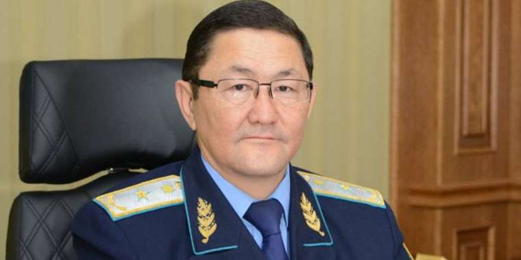 Белсенділер бас прокурордың қызметтен кетуін талап етті  