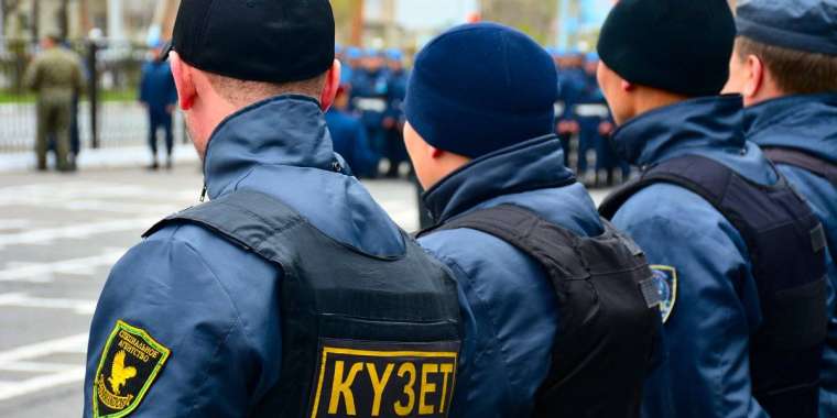 Алматыда қазақша мәзір сұрағандарды кафеден қуып шыққан