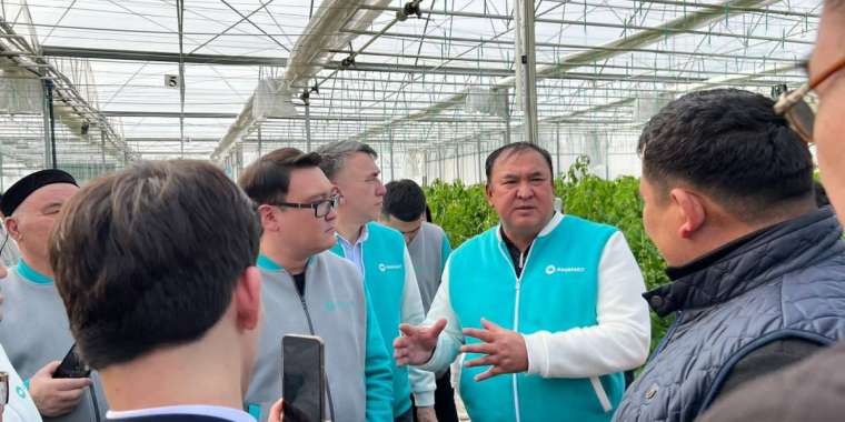 «AMANAT»: Республикалық қоғамдық штаб мүшелері түркістандық шаруалармен кездесті