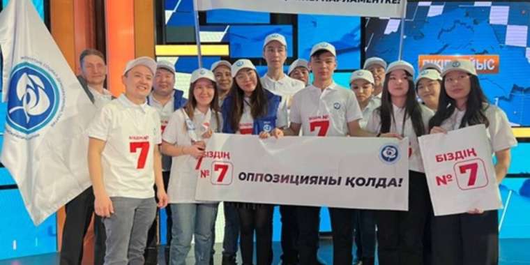 ЖСДП депутаттыққа үміткерлерін атады