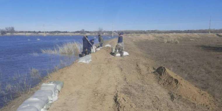 Ақтөбедегі су тасқыны. Қаратал ауылында жағдай қауіпті 