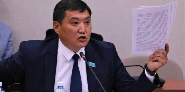 Кто ответит, Токаев? В парламенте появилась конкуренция