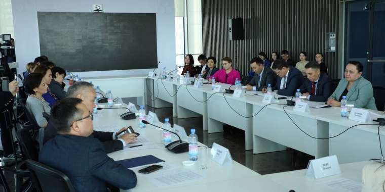 Медиа этика мен балалар құқығы талқыланды