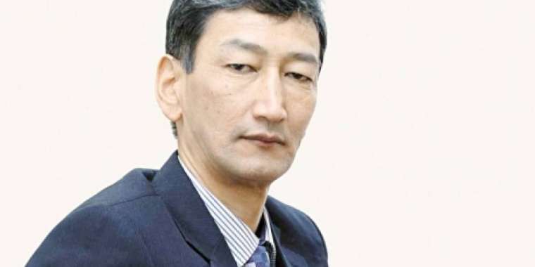 «Әбден ескірген тәсілмен жүре беруге болмайды».  Думан Рамазан Жазушылар одағының төрағалығына кандидатурасын ұсынды   