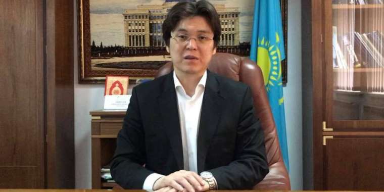 Азаматхан Әміртаевты өзі құрған партиядан қуып жіберді