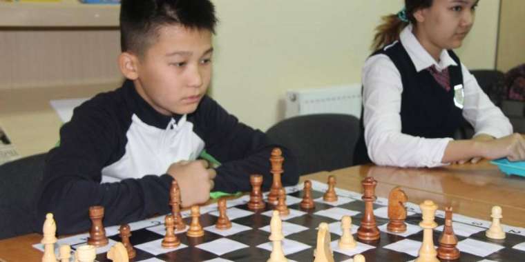             Шахмат. Олимпиада, челлендж және оқушылар