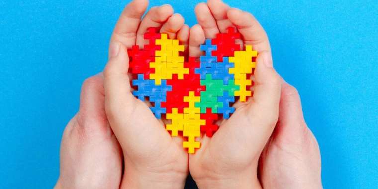 «Ерекше балалар» және оларға қоғамның көзқарасы – сұхбат