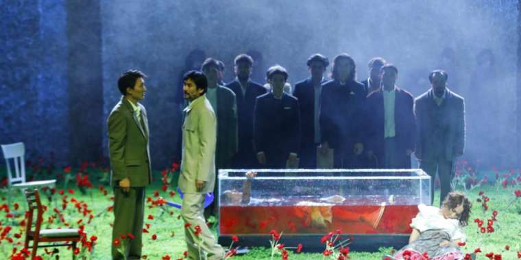 Әлемдік деңгейдегі қойылым Түркістан театрының қоймасында жатыр