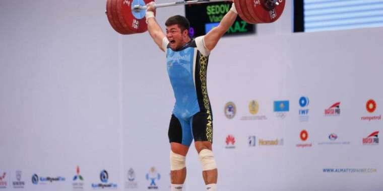 Чемпион өз-өзіне қол жұмсап қайтыс болды