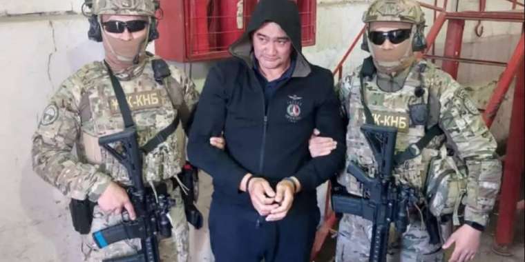 Шекараны заңсыз өткен генерал 6 айға сотталды 