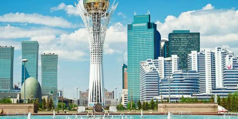 Сұраған Рахметұлы:  ...Мола қаладан  – моно қалаға...