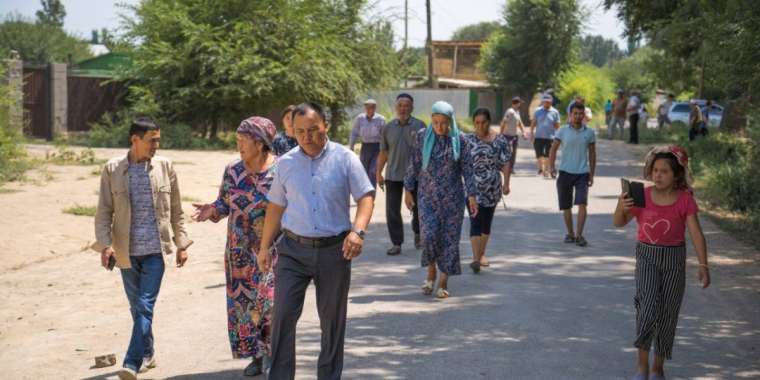 Шелектің жолы тесік, әкімі пысық