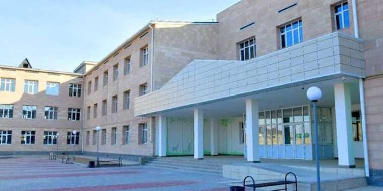 «Айтушы мен тыңдаушы...»: мектептегі тіл жайы