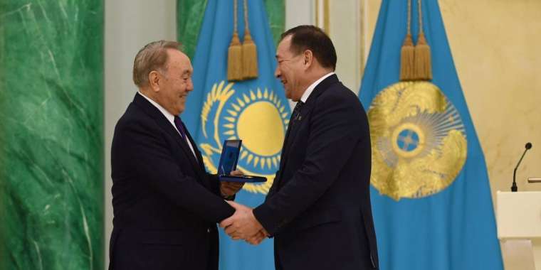 Ақтөбе облысының әкімі «Елбасына» 104 млн теңге жұмсамақ