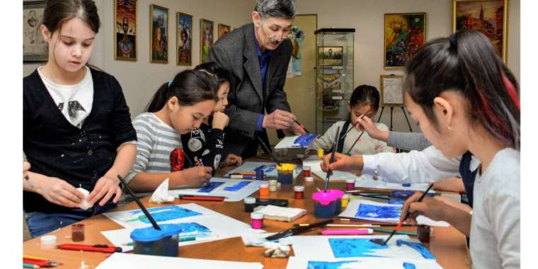 Педагог мәртебесі көтерілсе, білім сапасы да артады