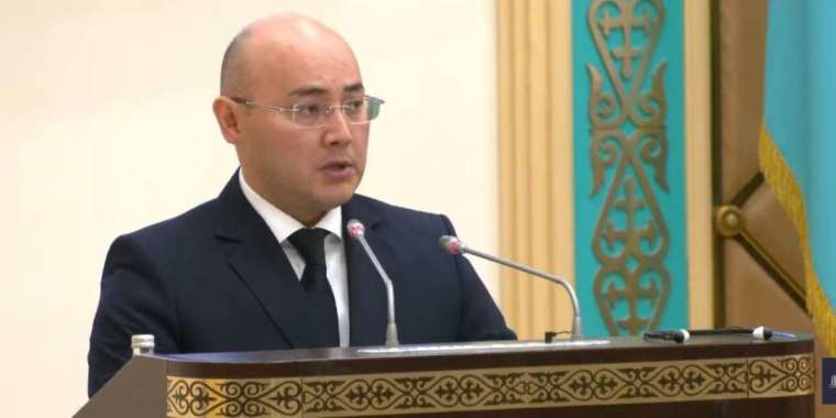 Казахстанцы с высокими зарплатами заплатят больше налогов