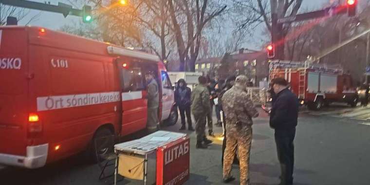 Алматыда хостелден өрт шығып, 13 адамның денесі табылды