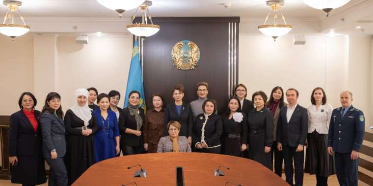 Ұлттық комиссия әйелдер мен балалардың құқығын қорғайды